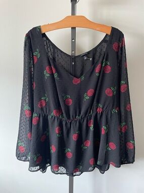 Torrid Peplum Rose Floral Clip Swiss Dot Blouse Whimsigoth Romantic Goth